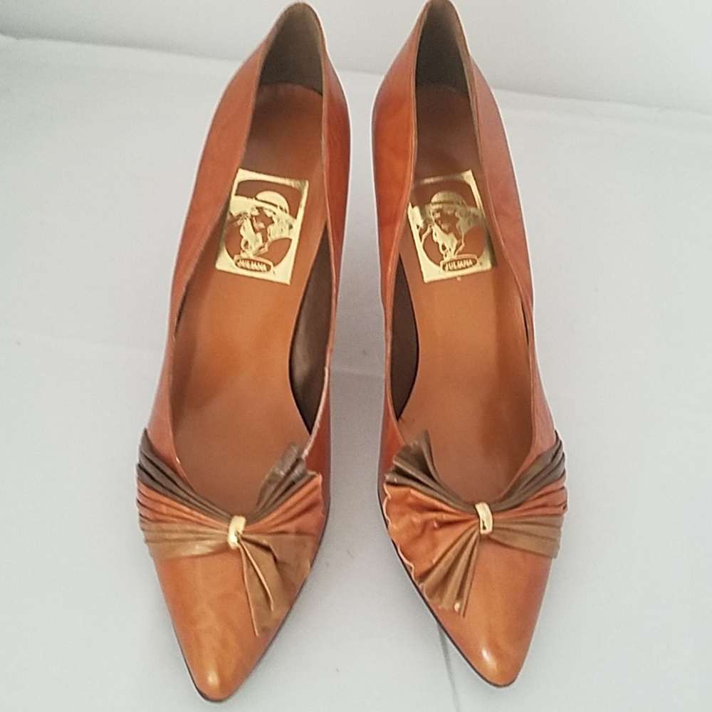 Juliana Camel Colored Classic Pumps 9.5N
